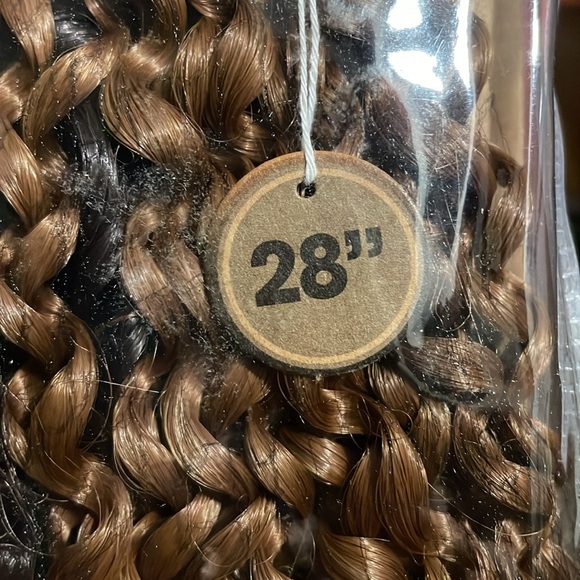 Brazilian Hair - Picture 5 of 8